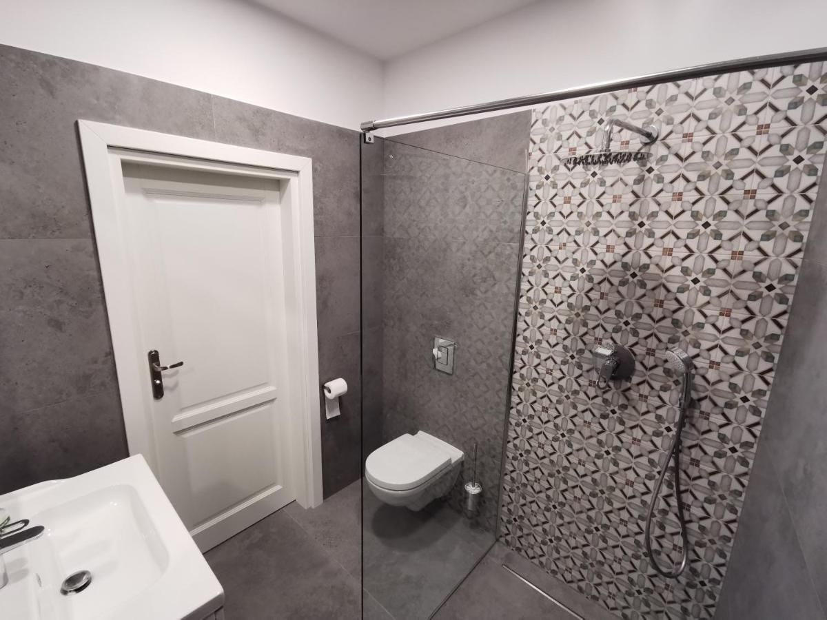 Nowe Apartamenty Zamkowa Vis A Vis Wawelu Cracovia Esterno foto